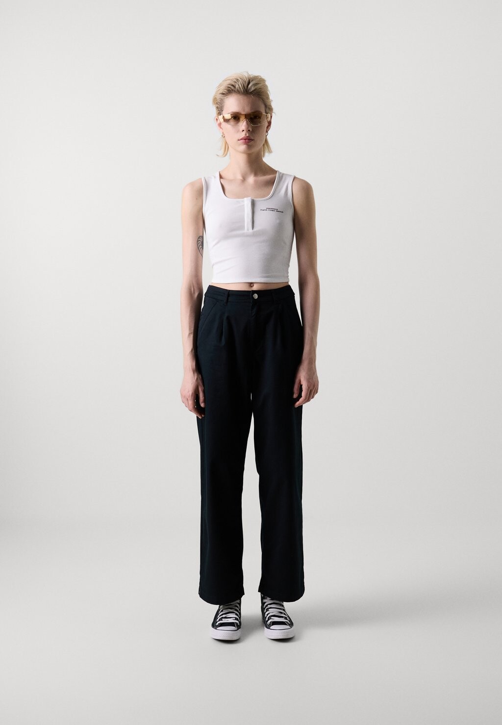 Топ CONVERSE X FENG CHEN WANG Converse, белый
Топ CONVERSE X FENG CHEN WANG Converse, белый