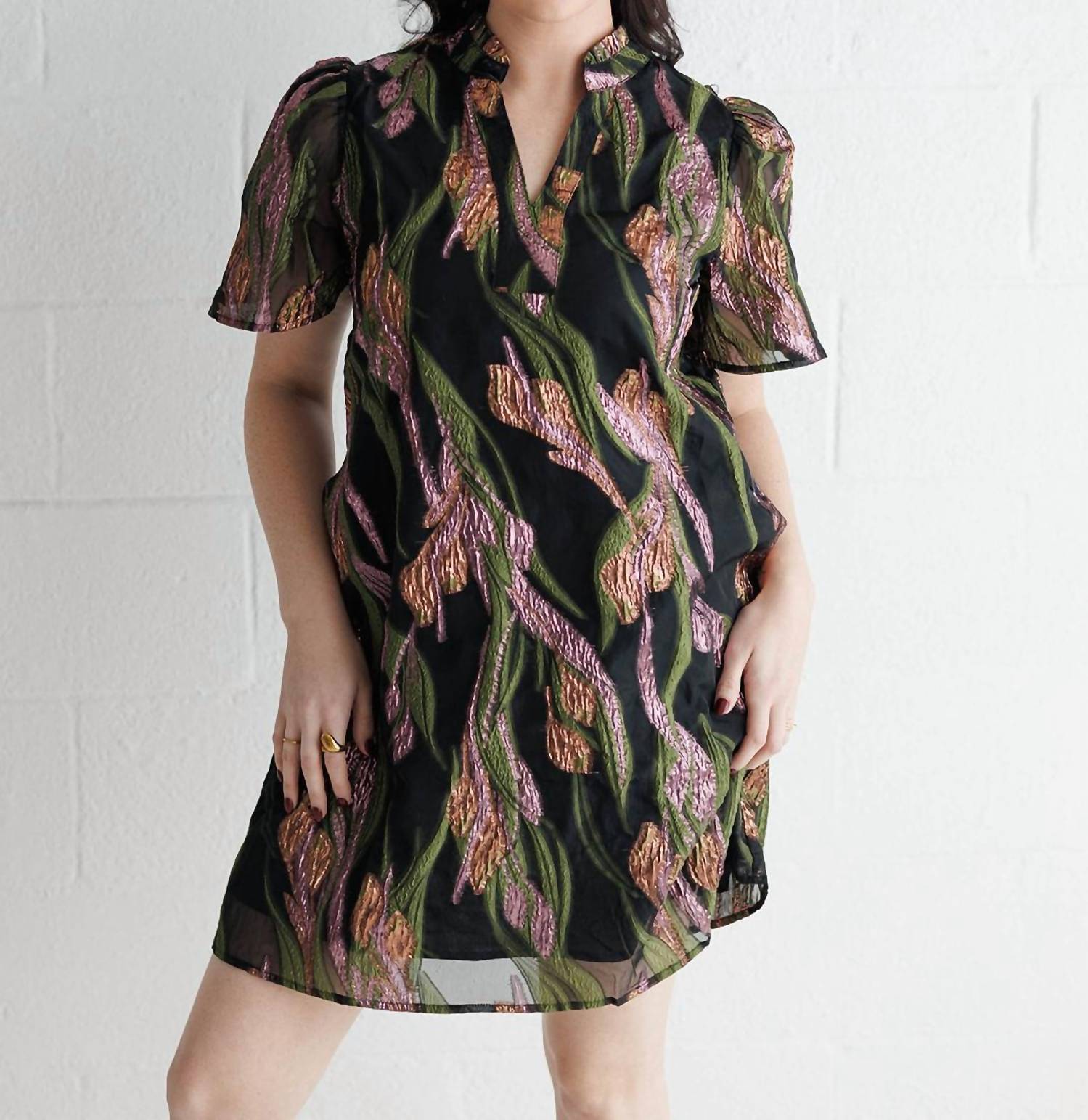 Платье Macaroon с V-образным вырезом в разноцветном цвете THML, мультиколор
Платье Macaroon с V-образным вырезом в разноцветном цвете THML, мультиколор