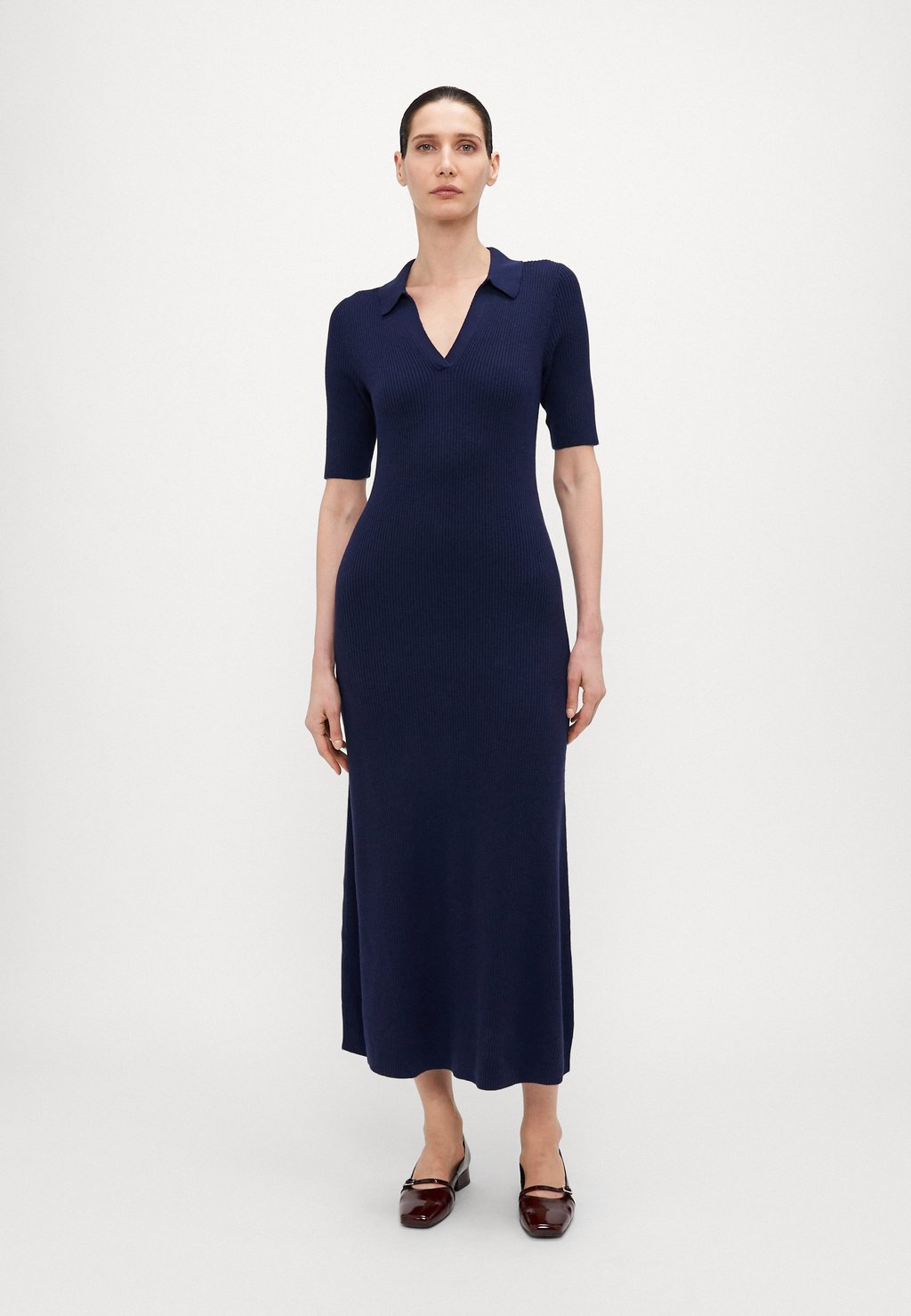 Платье-джемпер Gap Tall, темно-синий
Платье-джемпер Gap Tall, темно-синий