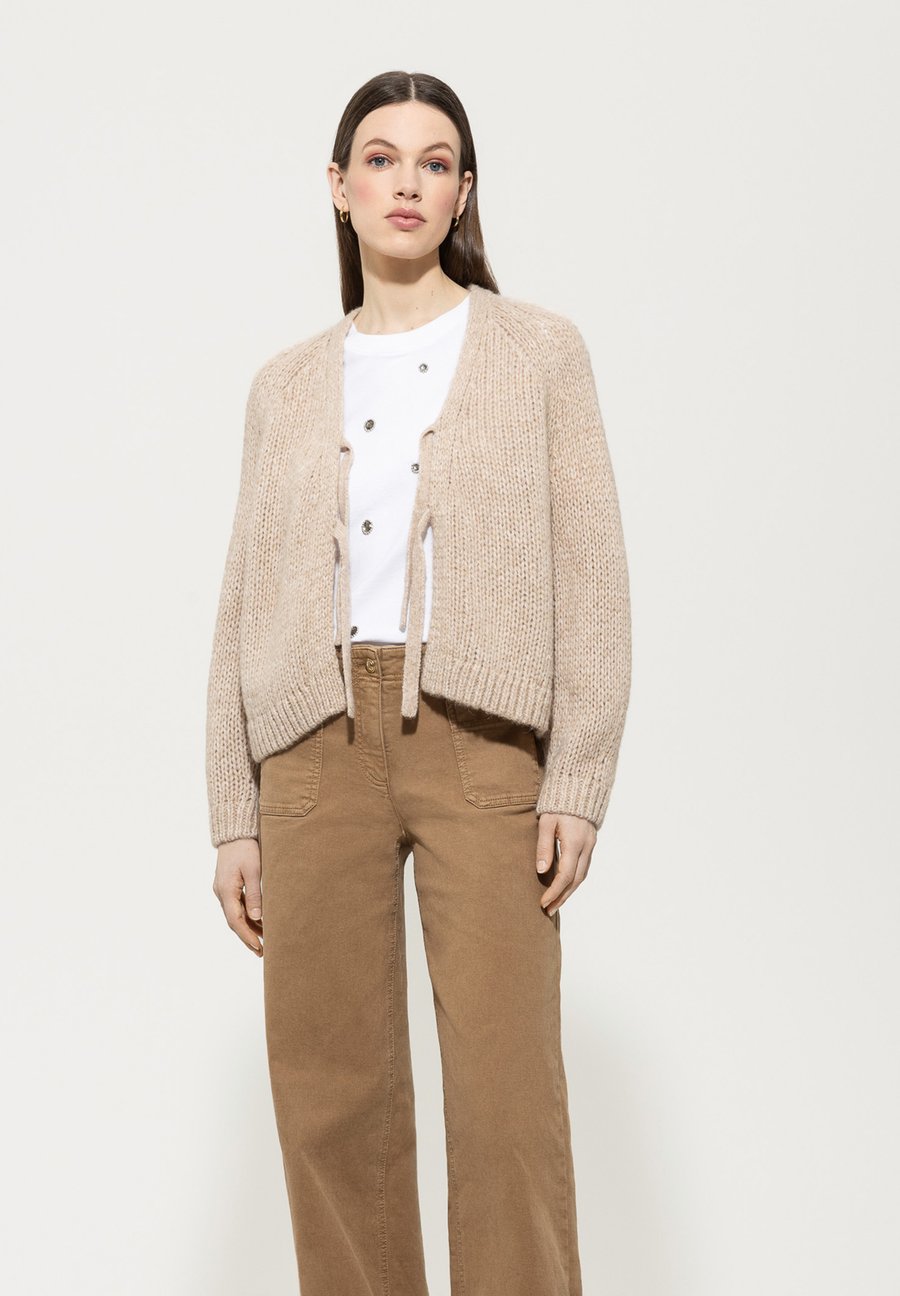 Кардиган Luisa Cerano Cardigan, Biscuit/Beige
Кардиган Luisa Cerano Cardigan, Biscuit/Beige