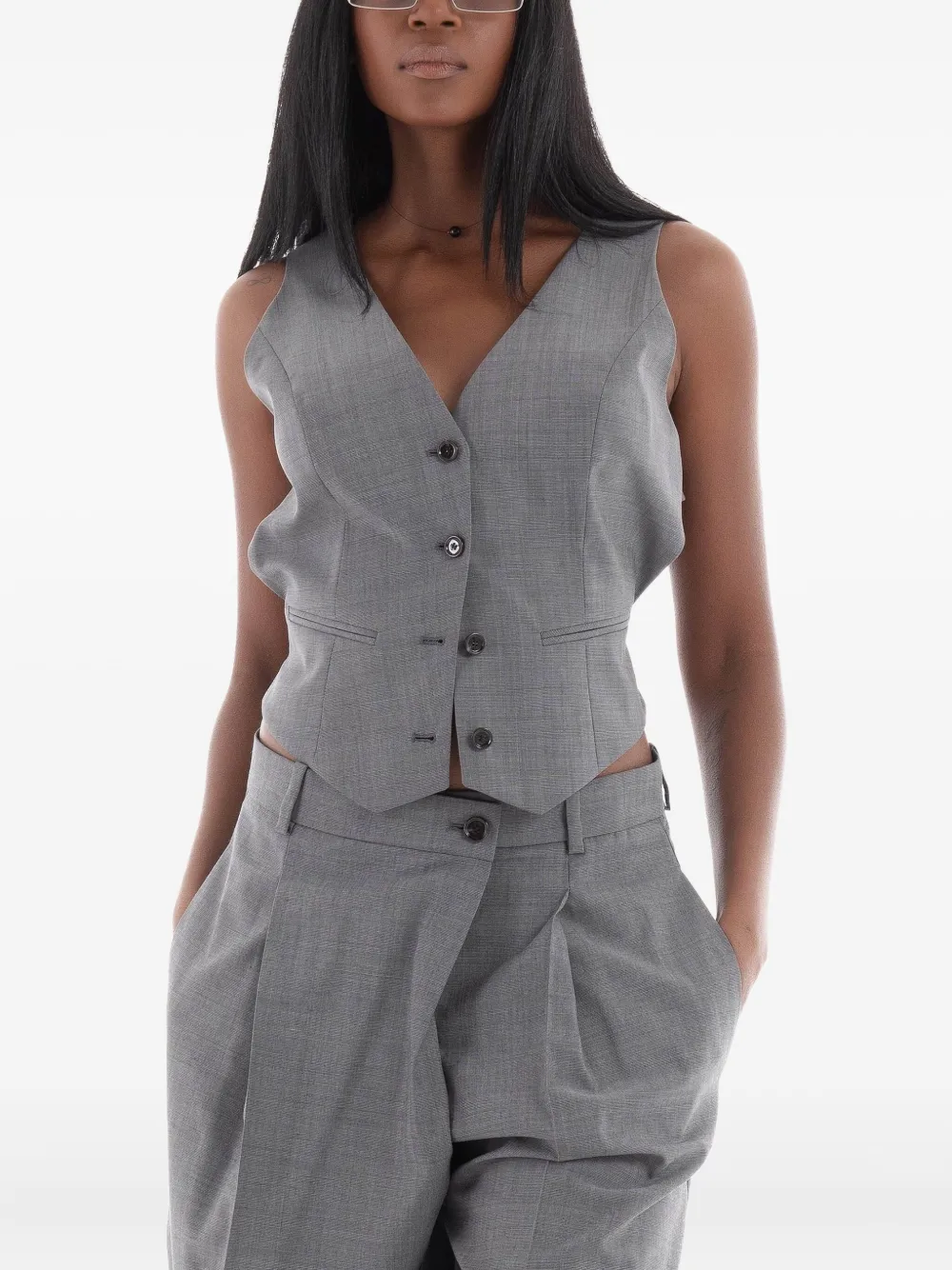 Топ Button-down sleeveless vest BOSS, серый
Топ Button-down sleeveless vest BOSS, серый