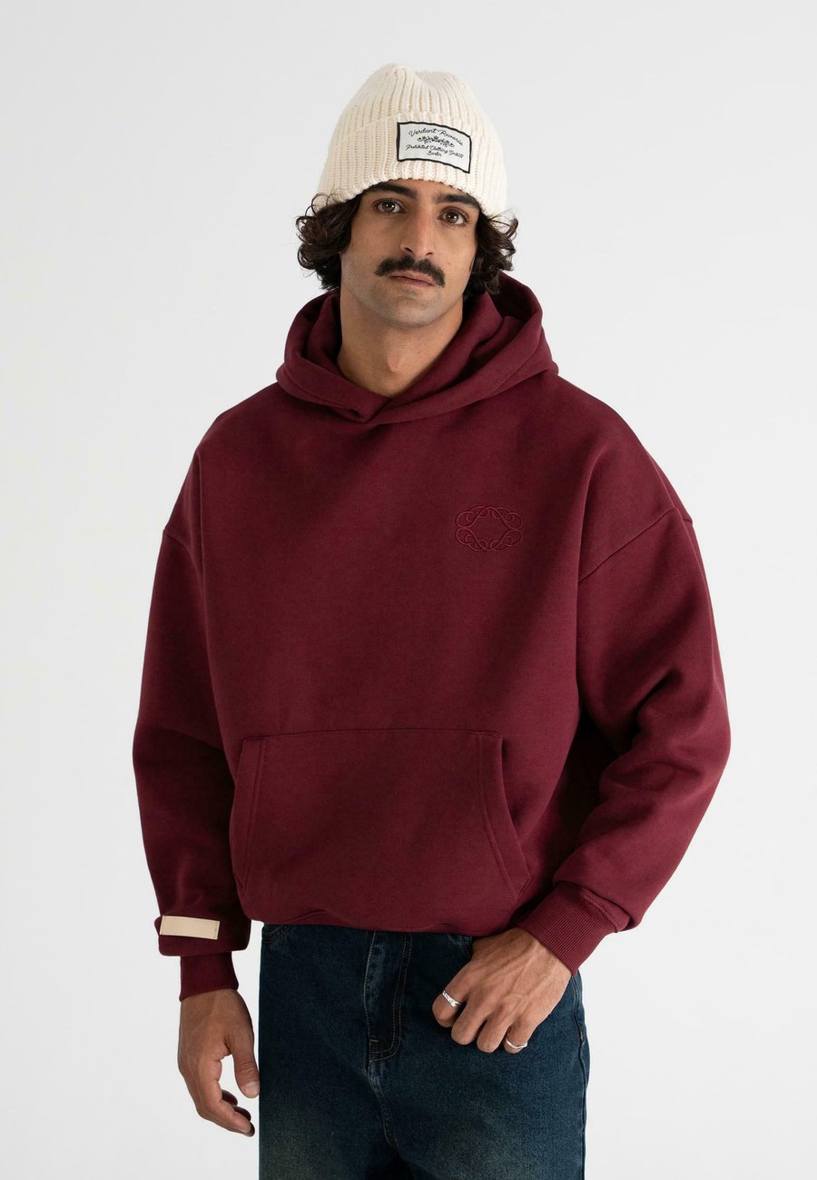 Худи PROHIBITED Hoodie, Bordeaux
Худи PROHIBITED Hoodie, Bordeaux