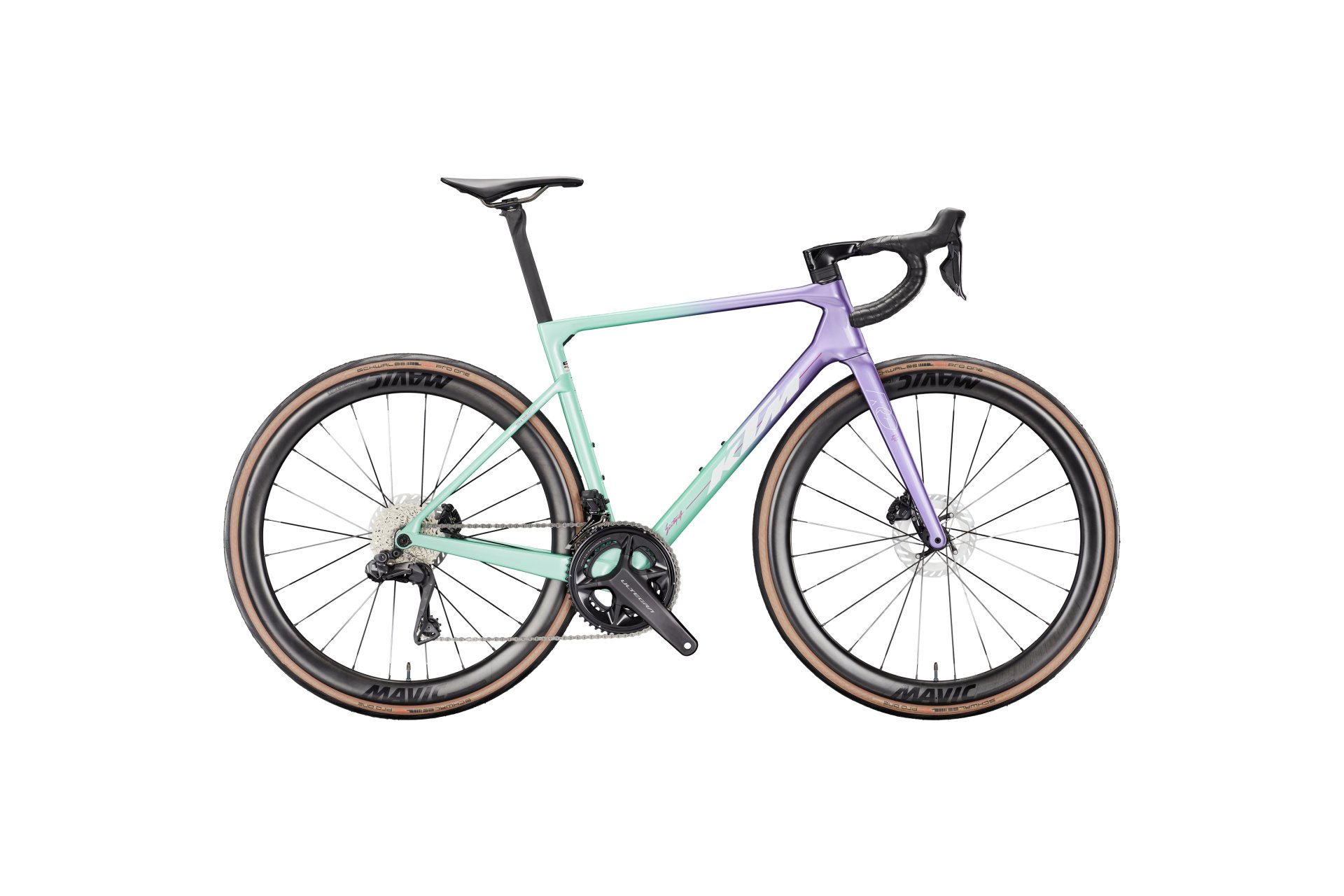Шоссейный велосипед Ktm Revelator alto prime - 28 дюймов - diamant - 2026, grün | smaragd/violet/white/magenta
Шоссейный велосипед Ktm Revelator alto prime - 28 дюймов - diamant - 2026, grün | smaragd/violet/white/magenta