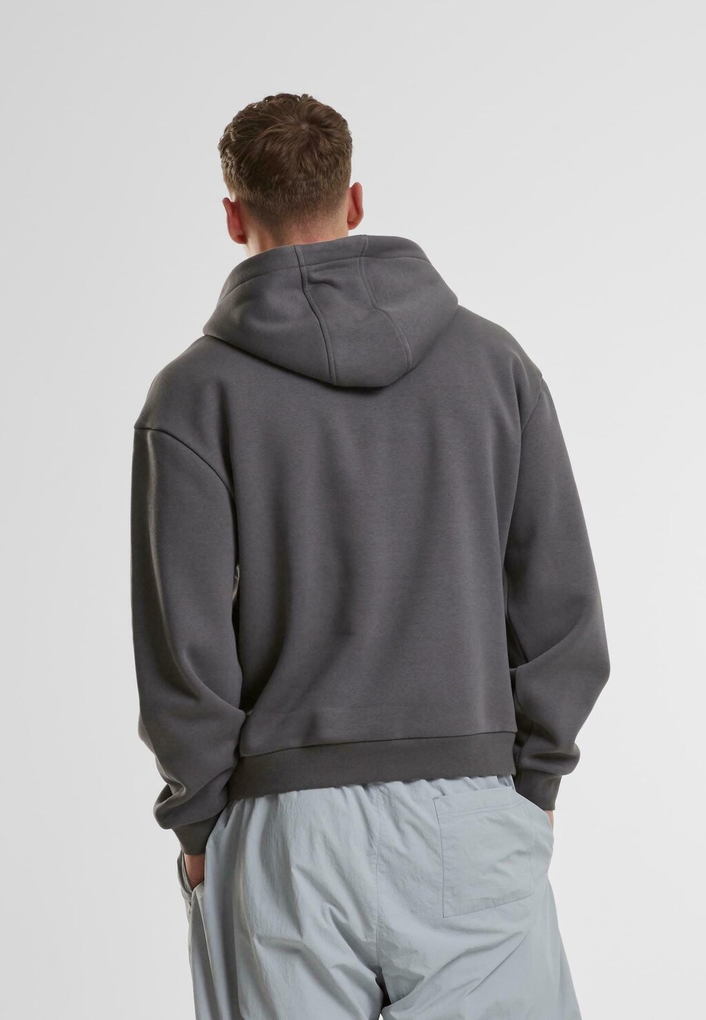 Толстовка с капюшоном Urban Classics, серый
Толстовка с капюшоном Urban Classics, серый