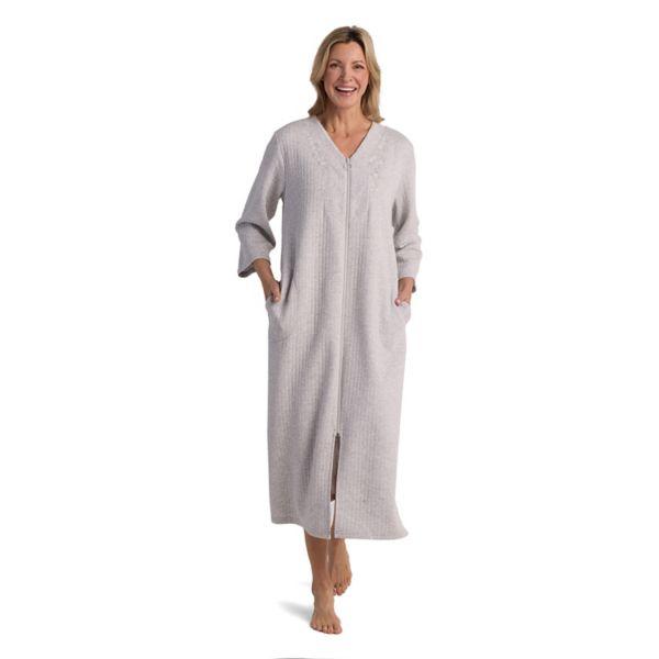 Маленький стеганый халат с длинным рукавом на молнии Miss Elaine Essentials, серый
Маленький стеганый халат с длинным рукавом на молнии Miss Elaine Essentials, серый