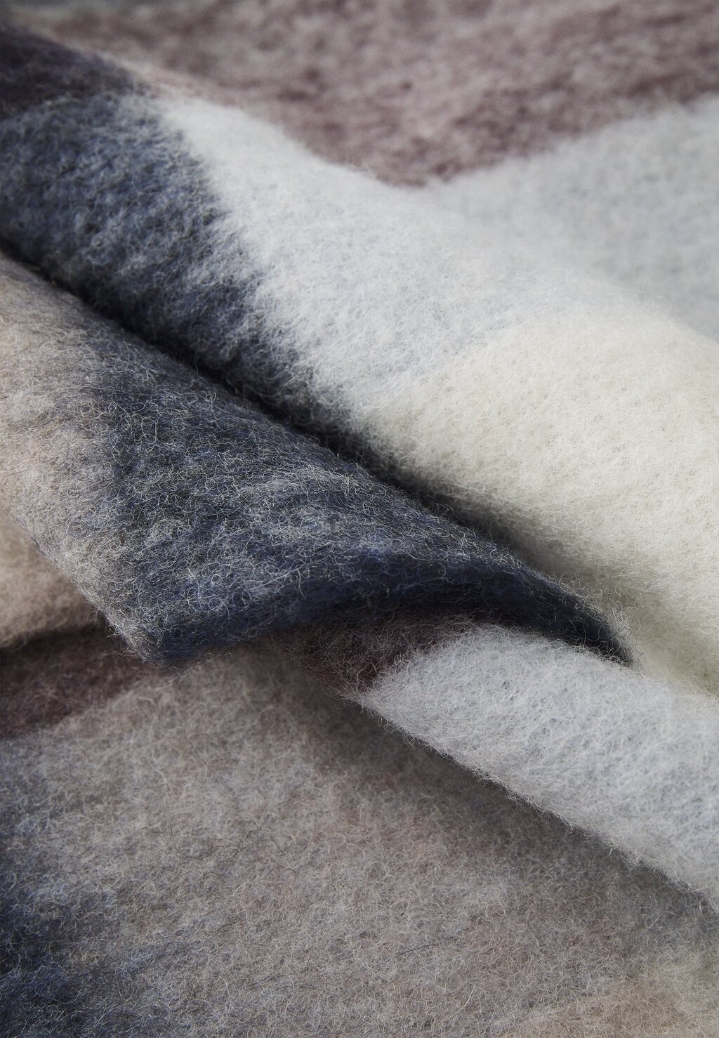 Шарф FRESIA UNISEX Holzweiler, светло-голубой
Шарф FRESIA UNISEX Holzweiler, светло-голубой