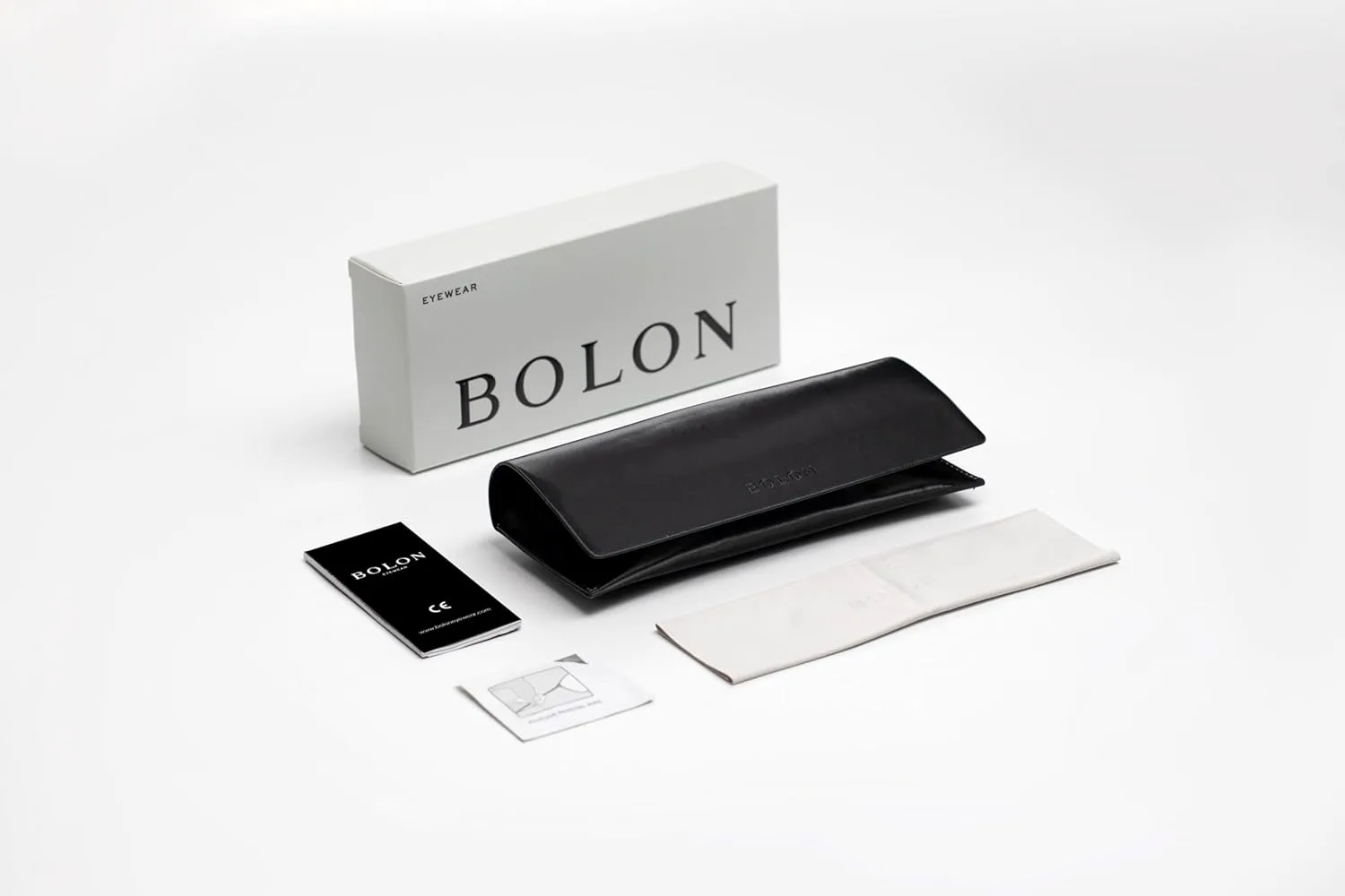 Солнцезащитные очки BOLON для мужчин и женщин из ацетата, модель BL3223 Buffalo, 53 мм, эксклюзивный бренд очков EssilorLuxottica, Shiny Black/Dark Grey Polarized
Солнцезащитные очки BOLON для мужчин и женщин из ацетата, модель BL3223 Buffalo, 53 мм, эксклюзивный бренд очков EssilorLuxottica, Shiny Black/Dark Grey Polarized
