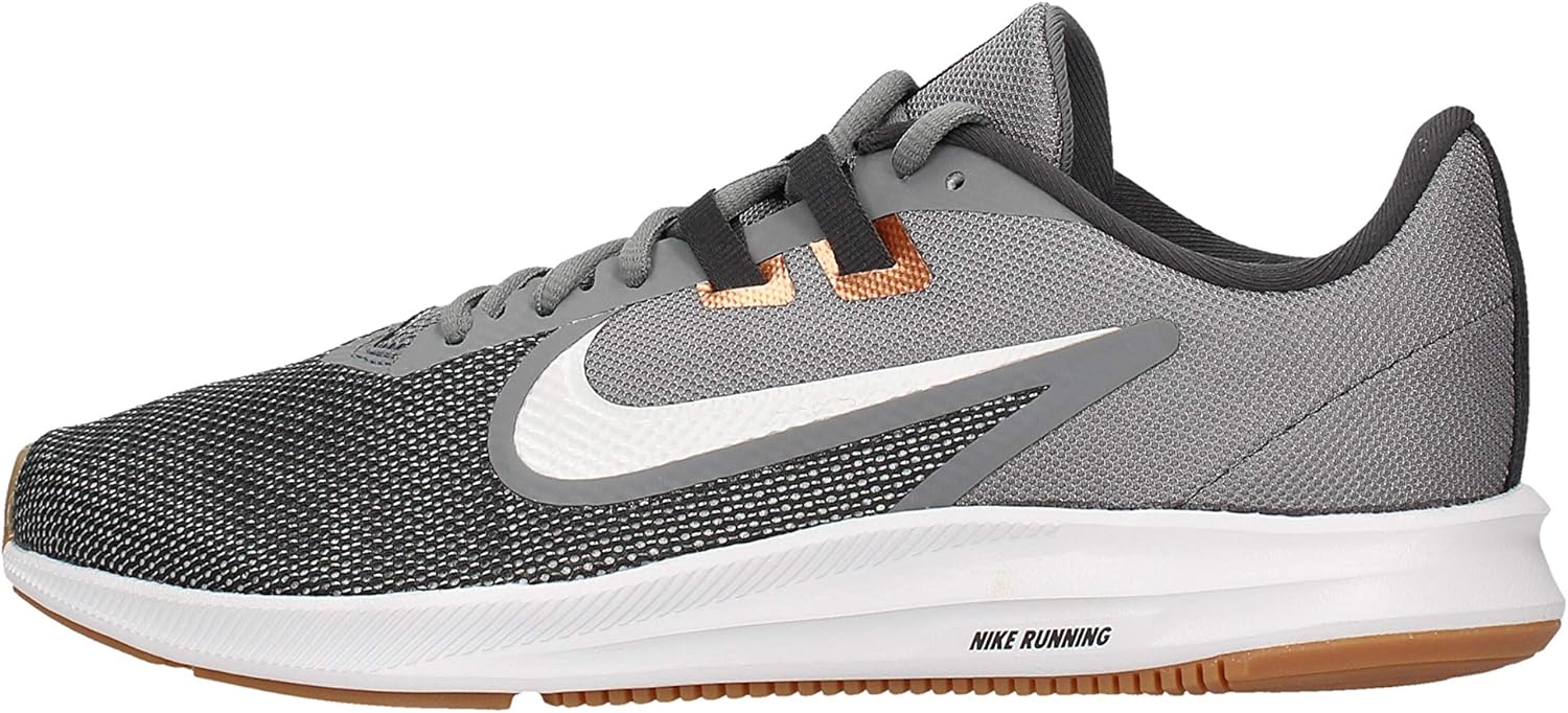 Nike mens Nike Downshifter 9, Smoke Grey/Photon Dust-Dark Smoke Grey-Metallic Copper-Gum Medium Brown-Particle Grey
Nike mens Nike Downshifter 9, Smoke Grey/Photon Dust-Dark Smoke Grey-Metallic Copper-Gum Medium Brown-Particle Grey