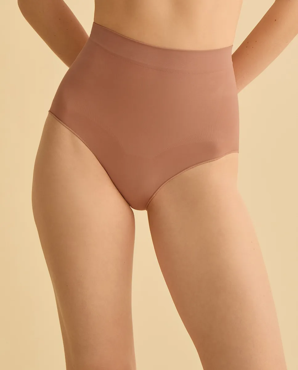 Женские формирующие бесшовные трусики Énfasis, светло-коричневый
Женские формирующие бесшовные трусики Énfasis, светло-коричневый