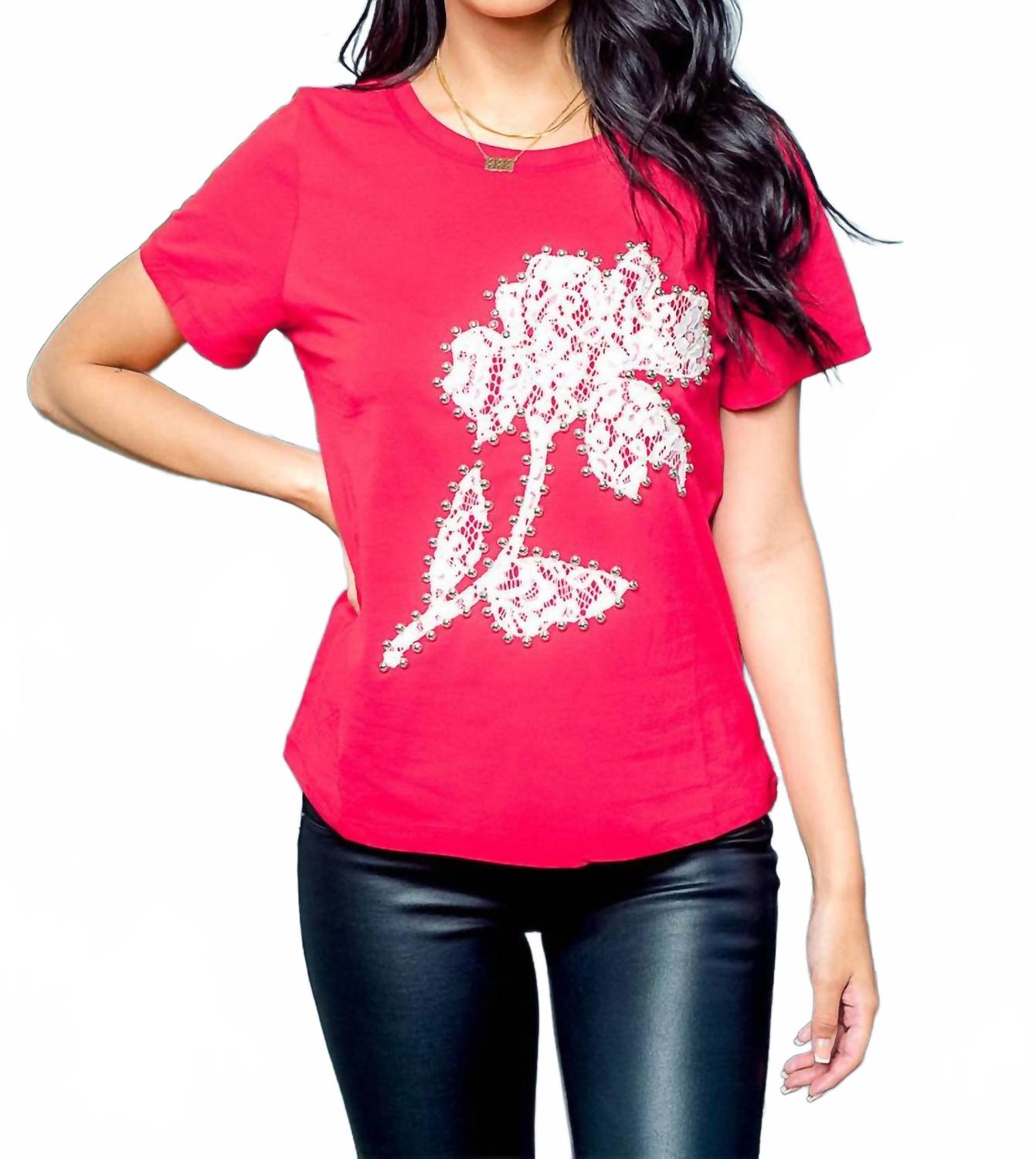 Красная футболка с коротким рукавом с кружевом и заклепками Joy & Co.
Красная футболка с коротким рукавом с кружевом и заклепками Joy & Co.