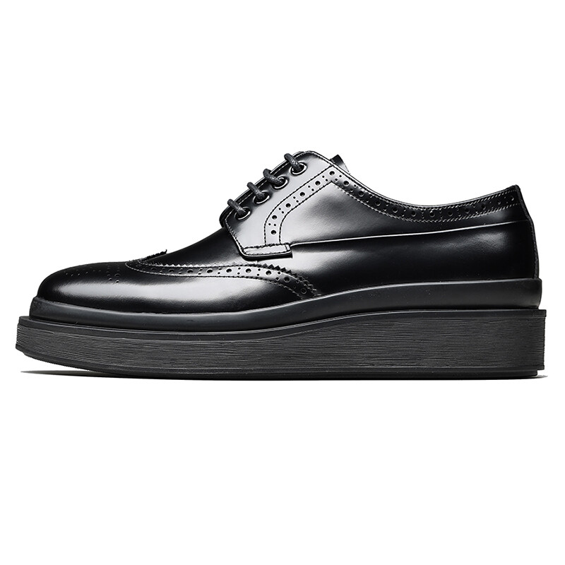 Туфли мужские среднего размера черные Bansley
Туфли мужские среднего размера черные Bansley