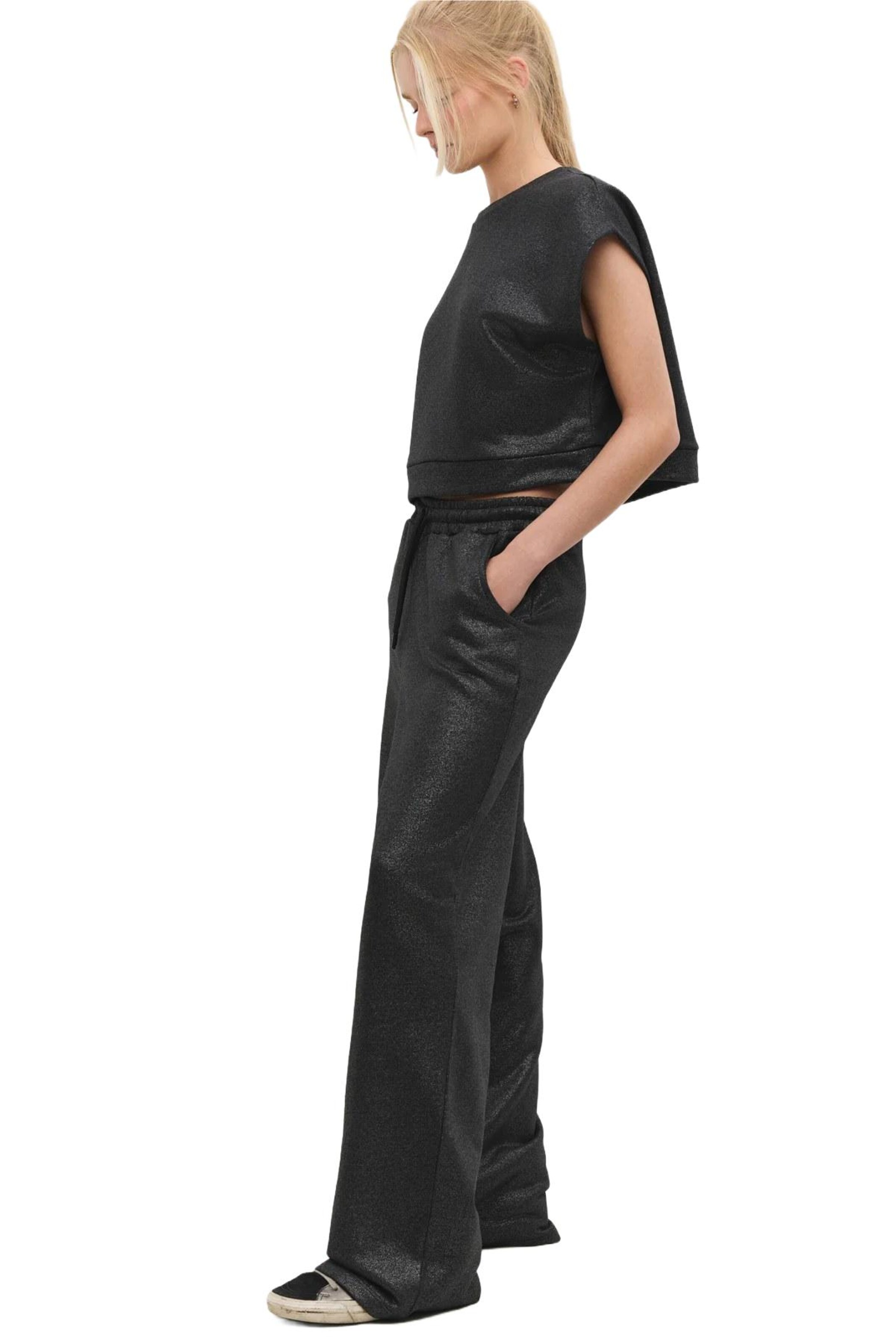 No Matter What Широкие брюки в черном цвете
No Matter What Широкие брюки в черном цвете