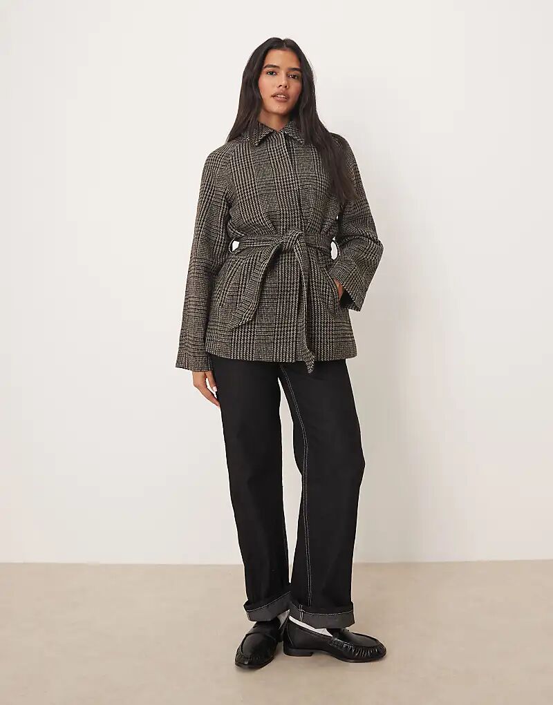 Пальто JDY с завязкой на талии в темную клетку
Пальто JDY с завязкой на талии в темную клетку