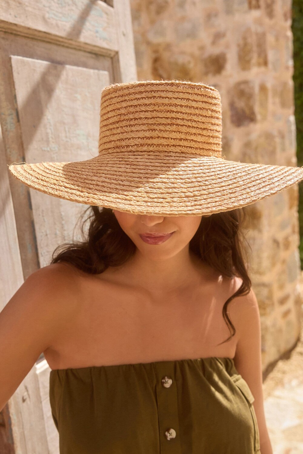 Шляпа с широкими полями и плоским верхом Next, бежевый 
Шляпа с широкими полями и плоским верхом Next, бежевый