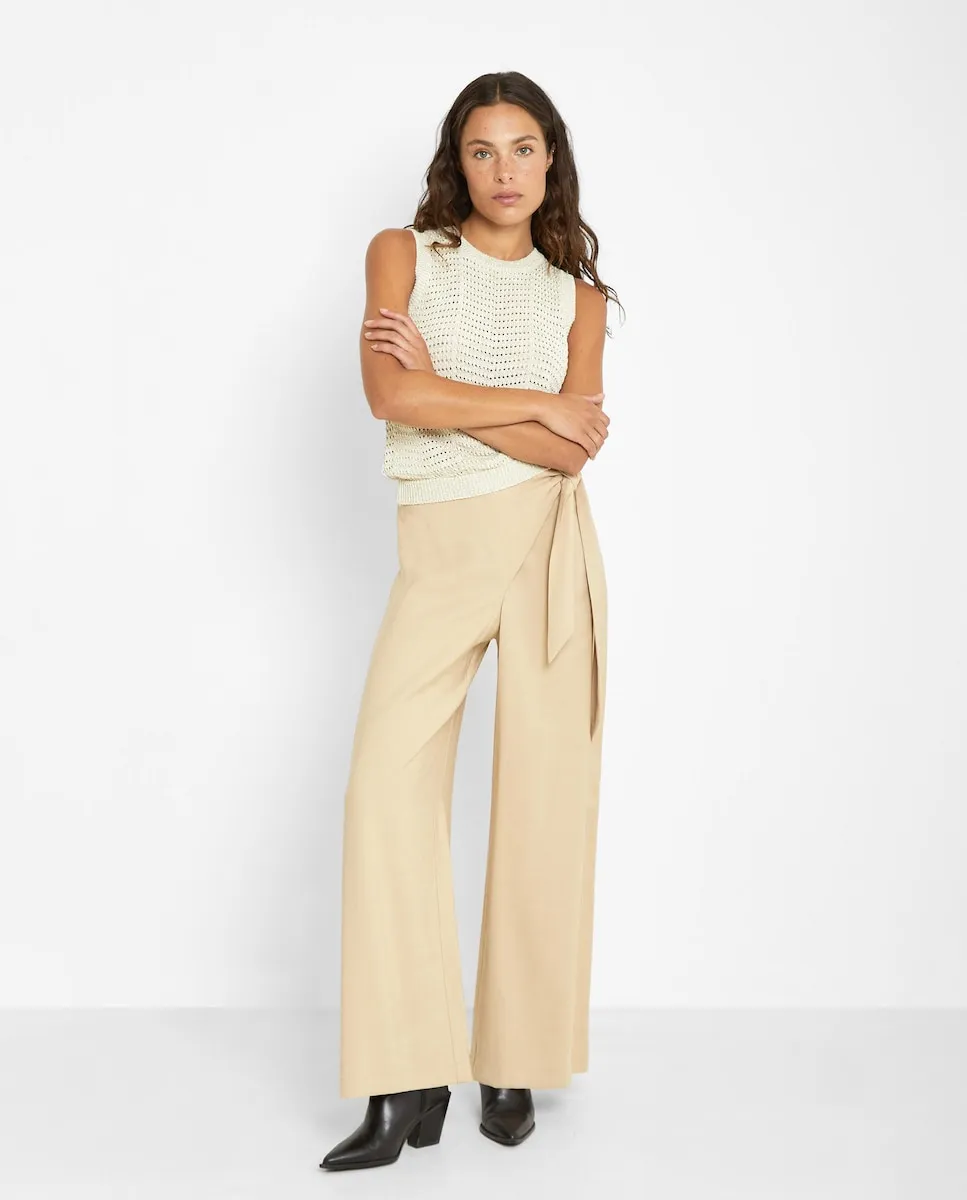 Женские брюки палаццо с бантом сбоку Trucco, кремовый
Женские брюки палаццо с бантом сбоку Trucco, кремовый