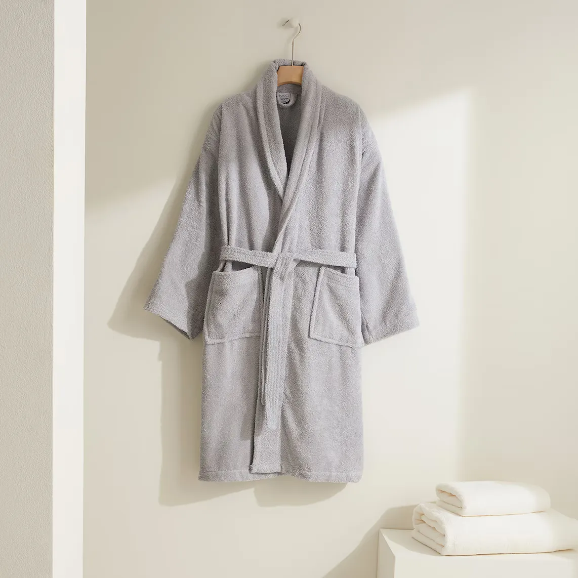 Хлопковый халат 380 гр/м2 Zafiro Basics El Corte Inglés, серый
Хлопковый халат 380 гр/м2 Zafiro Basics El Corte Inglés, серый