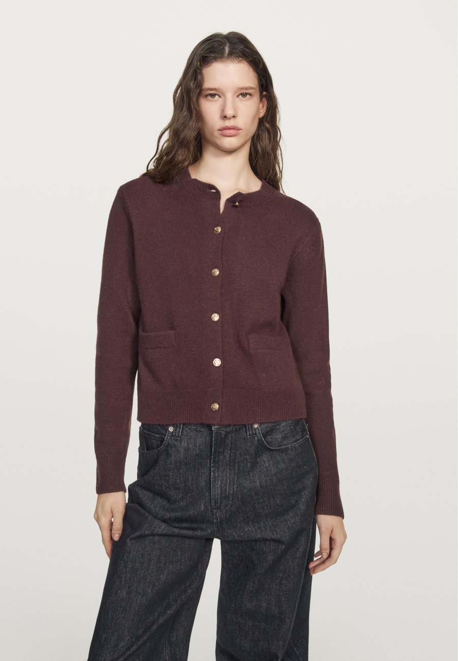Кардиган Massimo Dutti Cardigan, Bordeaux
Кардиган Massimo Dutti Cardigan, Bordeaux