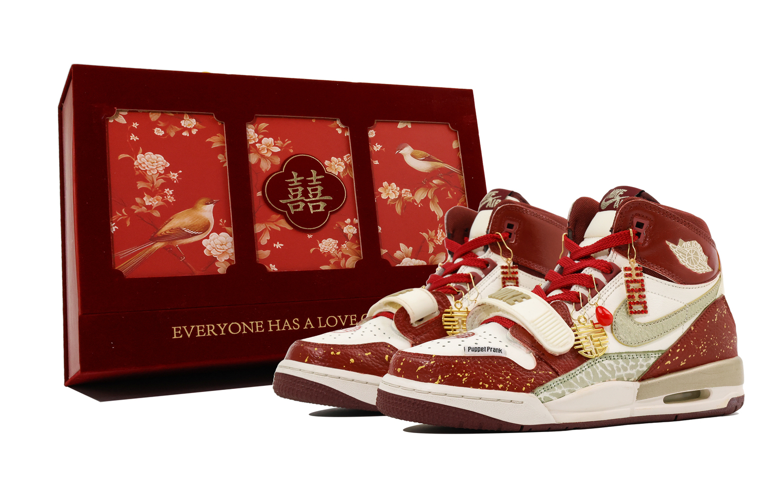 Jordan Кроссовки баскетбольные высокие Legacy 312 Cushioning женские красные
Jordan Кроссовки баскетбольные высокие Legacy 312 Cushioning женские красные