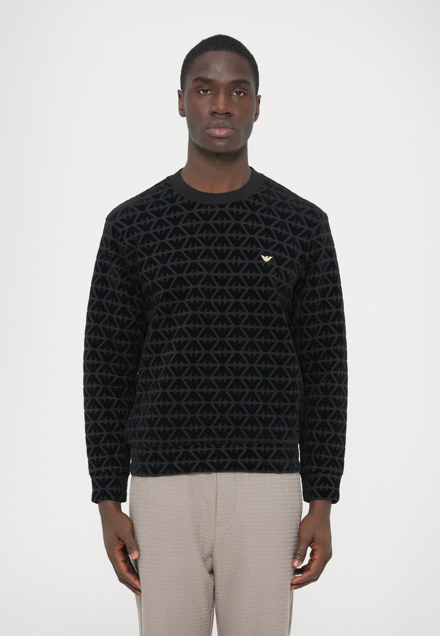 Толстовка Emporio Armani Sweatshirt, Black /Black, Черный, Толстовка Emporio Armani Sweatshirt, Black /Black
Толстовка Emporio Armani Sweatshirt, Black /Black, Черный, Толстовка Emporio Armani Sweatshirt, Black /Black