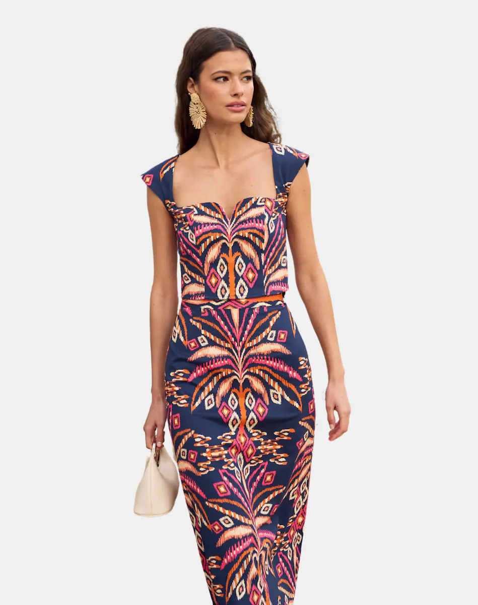 Женский топ с декольте, разрезом и передними вытачками MIPHAI, синий
Женский топ с декольте, разрезом и передними вытачками MIPHAI, синий