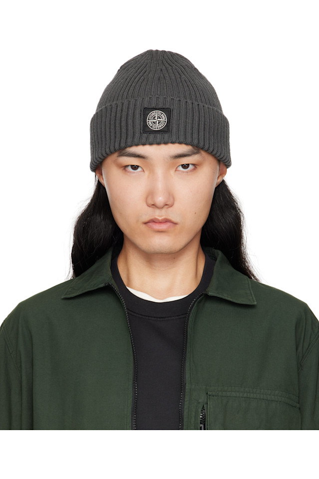 Stone Island Серая шерстяная шапка n100002 из ребристой ткани rws
Stone Island Серая шерстяная шапка n100002 из ребристой ткани rws