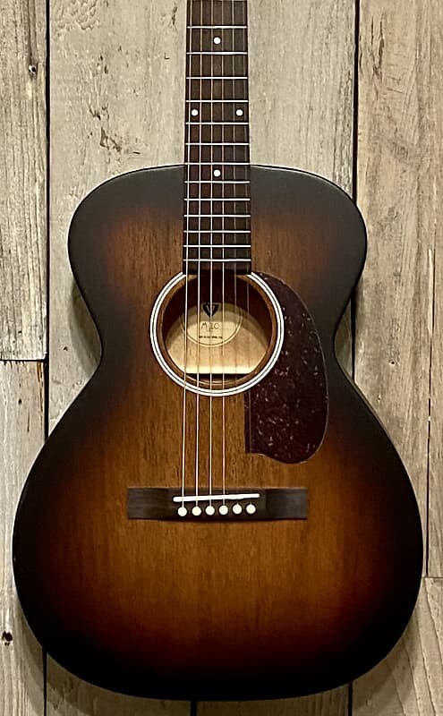 Акустическая гитара Guild USA M-20 VSB Vintage Sunburst, USA Made Sweet Guitar. Support Small Business & Buy it Here !
Акустическая гитара Guild USA M-20 VSB Vintage Sunburst, USA Made Sweet Guitar. Support Small Business & Buy it Here !