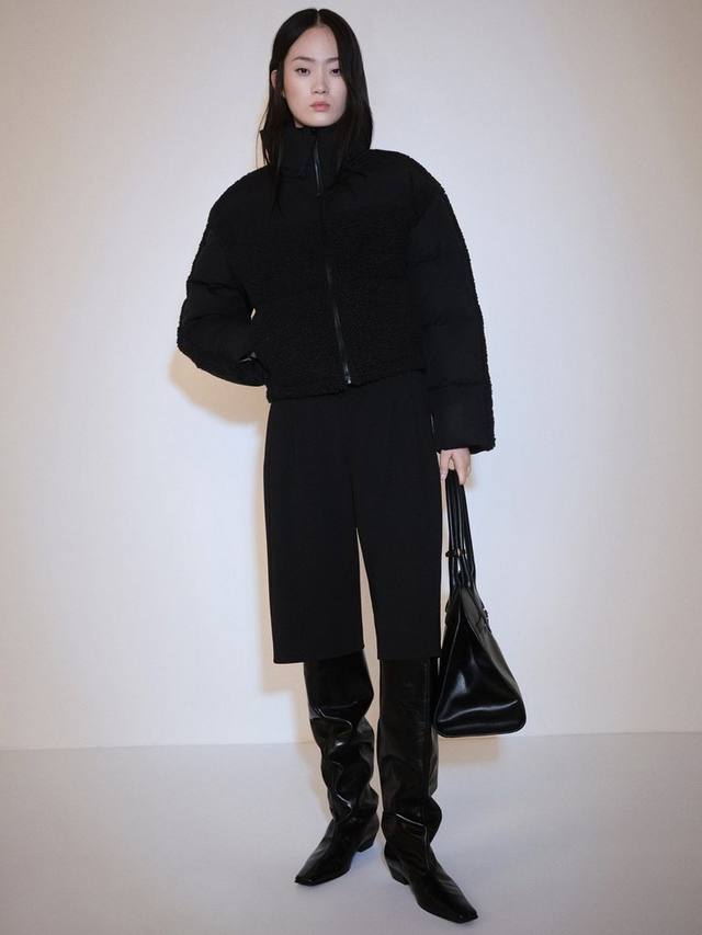 Меховая куртка из букле Mango, черный
Меховая куртка из букле Mango, черный