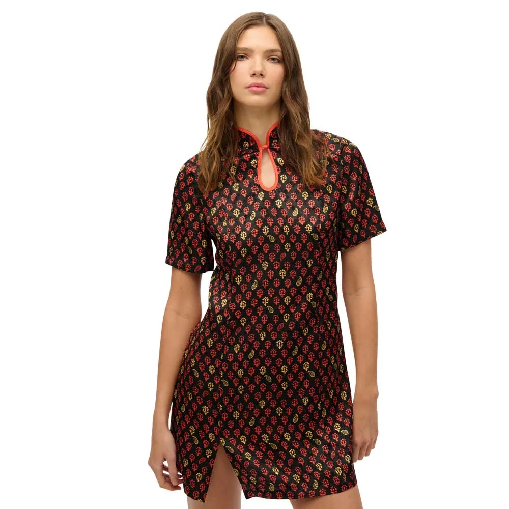 Платье Superdry Mandarin Jacquard short, черный
Платье Superdry Mandarin Jacquard short, черный