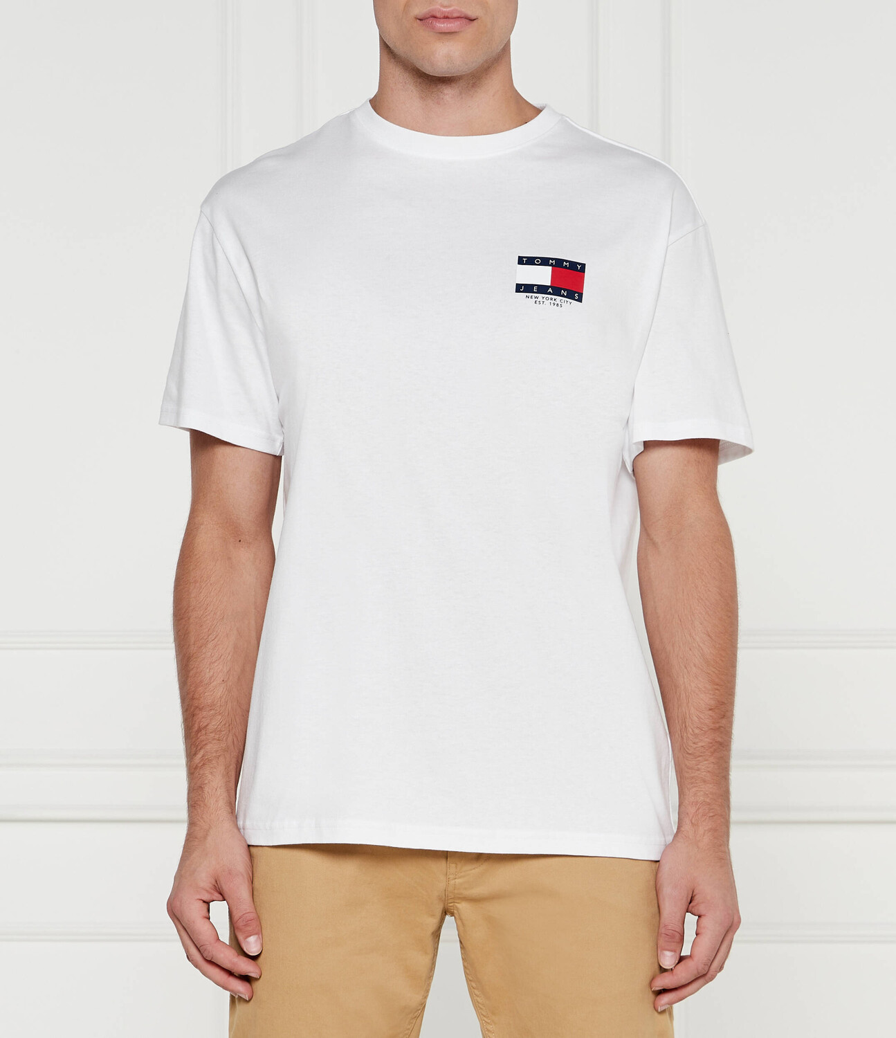 Футболка Tommy Jeans Regular Fit, белый
Футболка Tommy Jeans Regular Fit, белый