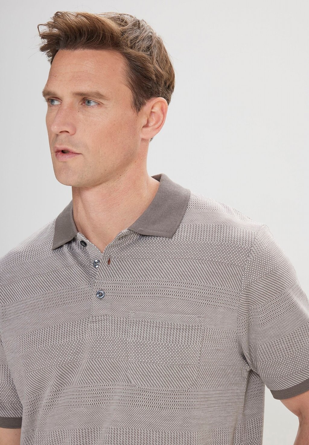 Рубашка поло COMFORT FIT PATTERNED AC&CO / ALTINYILDIZ CLASSICS, светло-коричневый
Рубашка поло COMFORT FIT PATTERNED AC&CO / ALTINYILDIZ CLASSICS, светло-коричневый