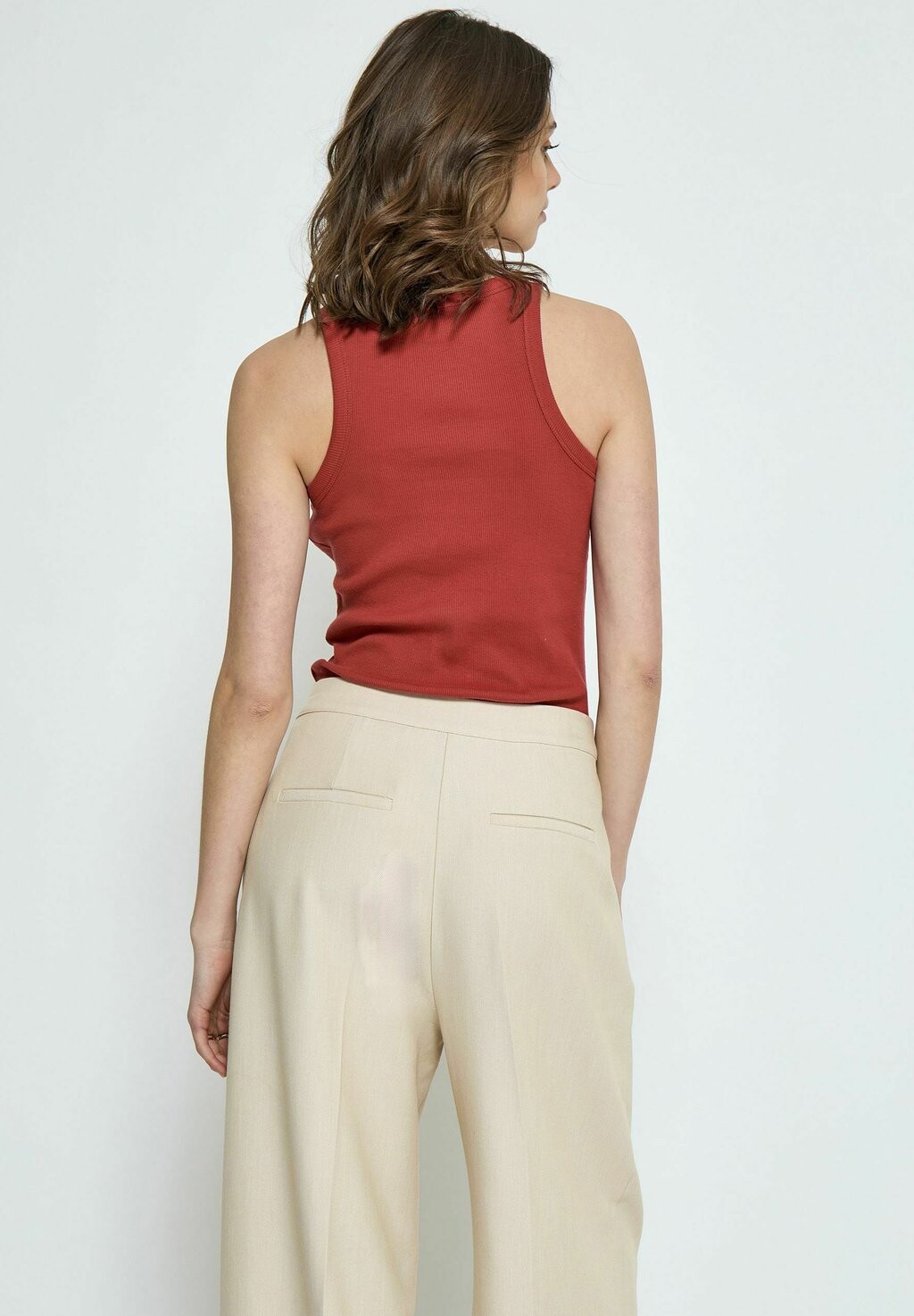 Топ MALUNA Minus, красный
Топ MALUNA Minus, красный