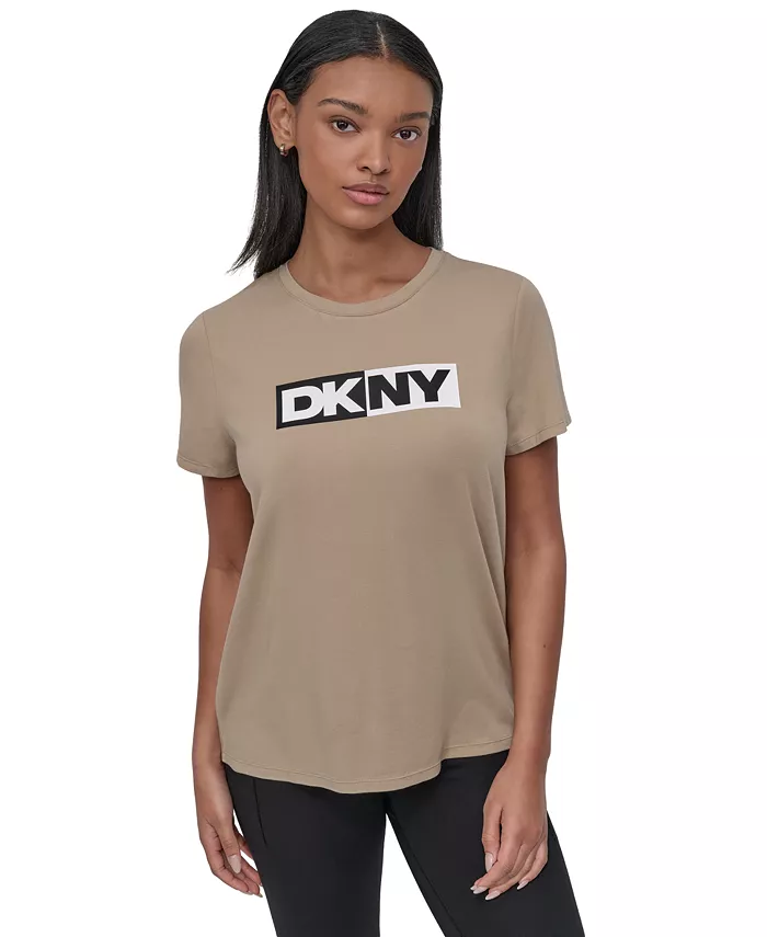 Женская футболка-крю с цветными блоками и логотипом Dkny, загар/бежевый
Женская футболка-крю с цветными блоками и логотипом Dkny, загар/бежевый