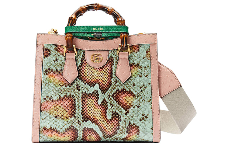 GUCCI Сумка Диана
GUCCI Сумка Диана