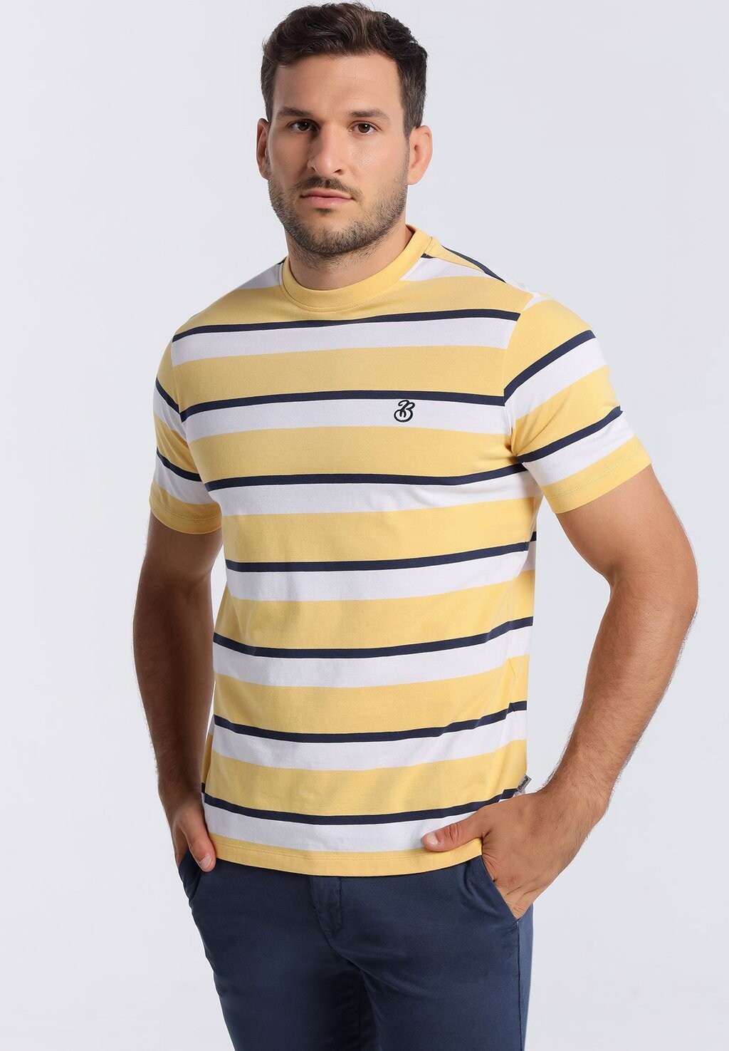 Футболка с принтом KURZARM BENDORFF, желтый
Футболка с принтом KURZARM BENDORFF, желтый