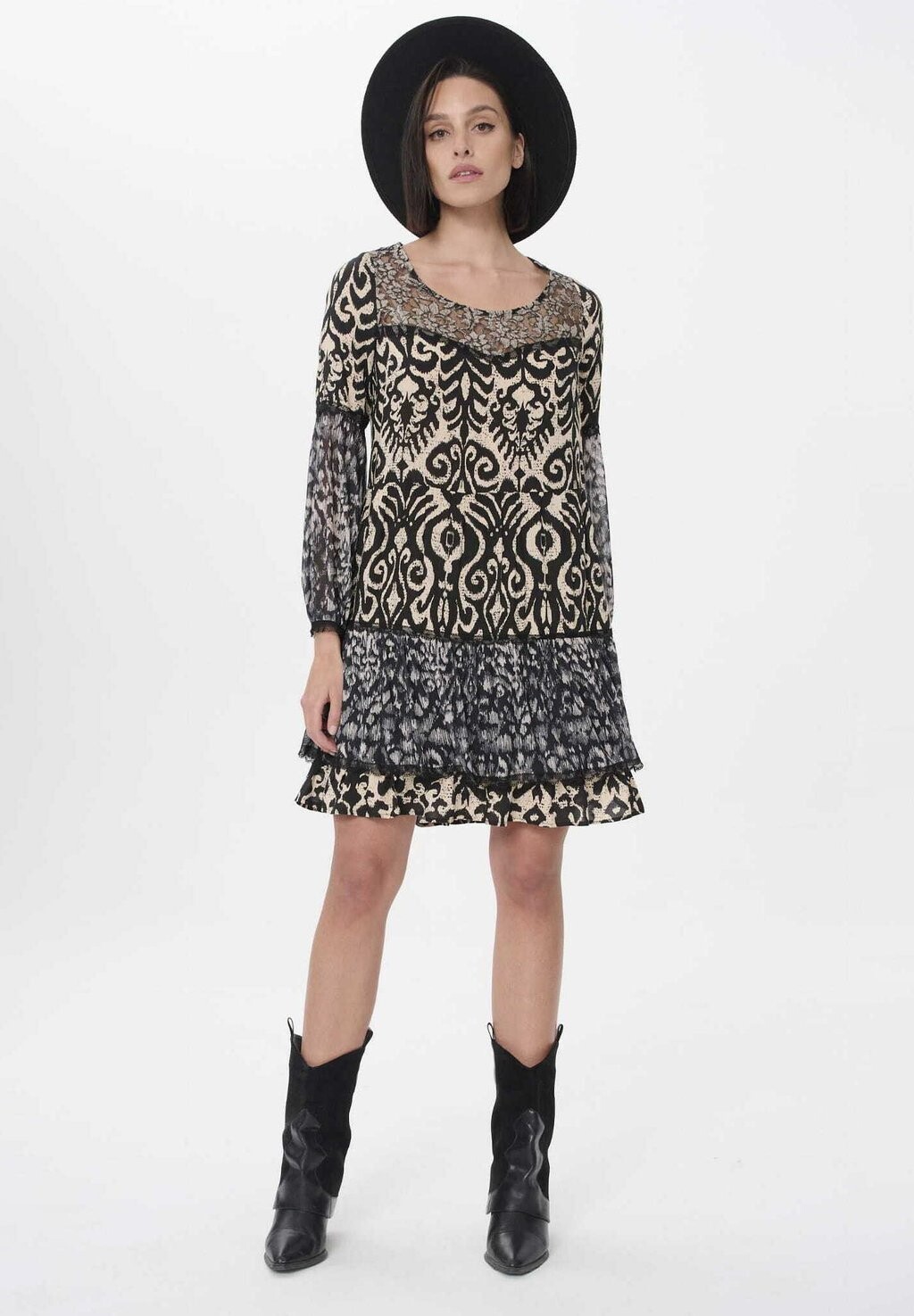 Повседневное платье MAANI DVA blue shadow, черный
Повседневное платье MAANI DVA blue shadow, черный