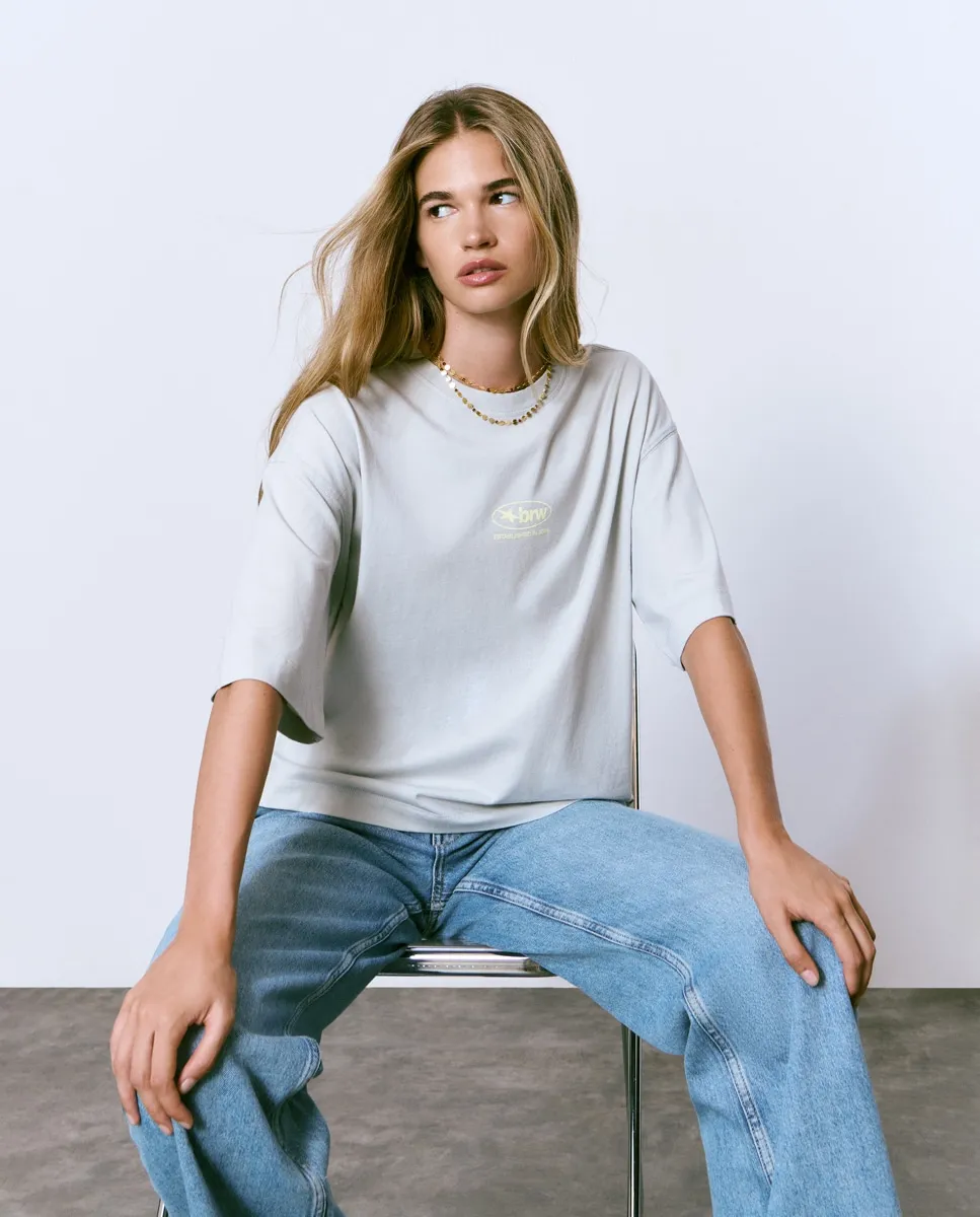 Женская футболка с рисунком на спине Brownie, серый
Женская футболка с рисунком на спине Brownie, серый