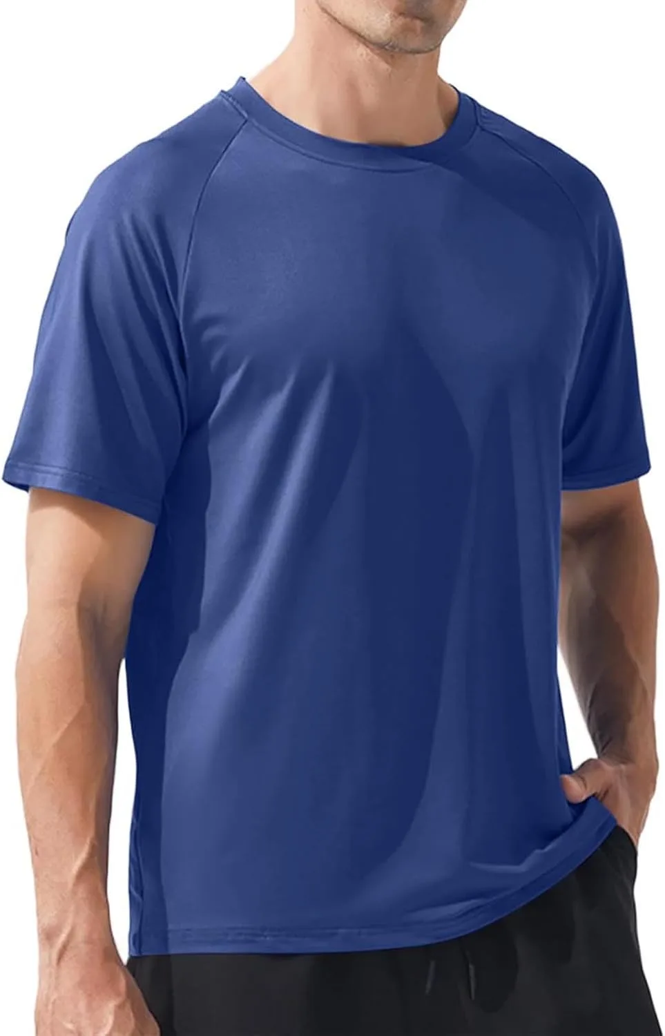 Футболка Casual с коротким рукавом и круглым вырезом
Футболка Casual с коротким рукавом и круглым вырезом