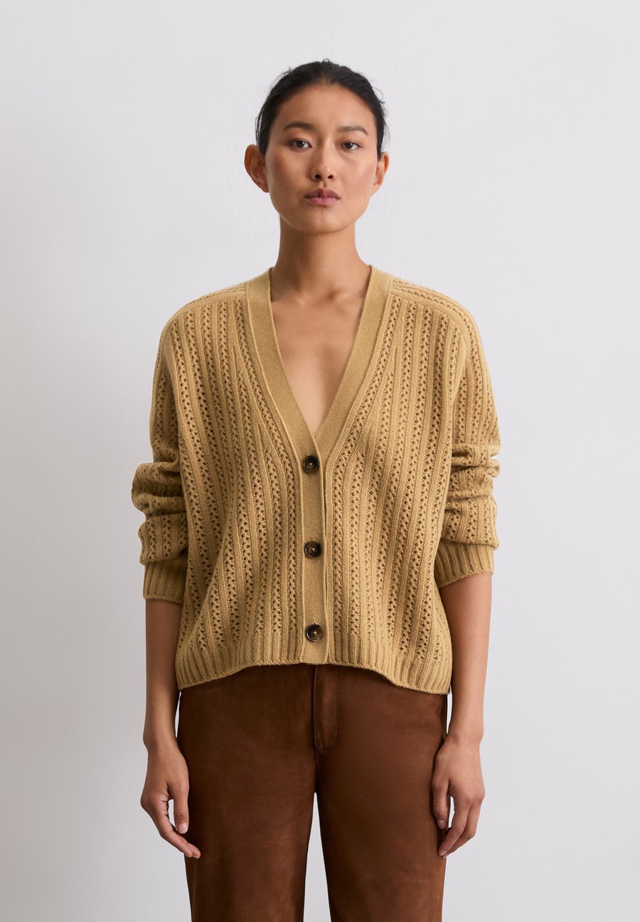 Кардиган Marc O'Polo Cardigan, Pure Sand/Light Brown
Кардиган Marc O'Polo Cardigan, Pure Sand/Light Brown