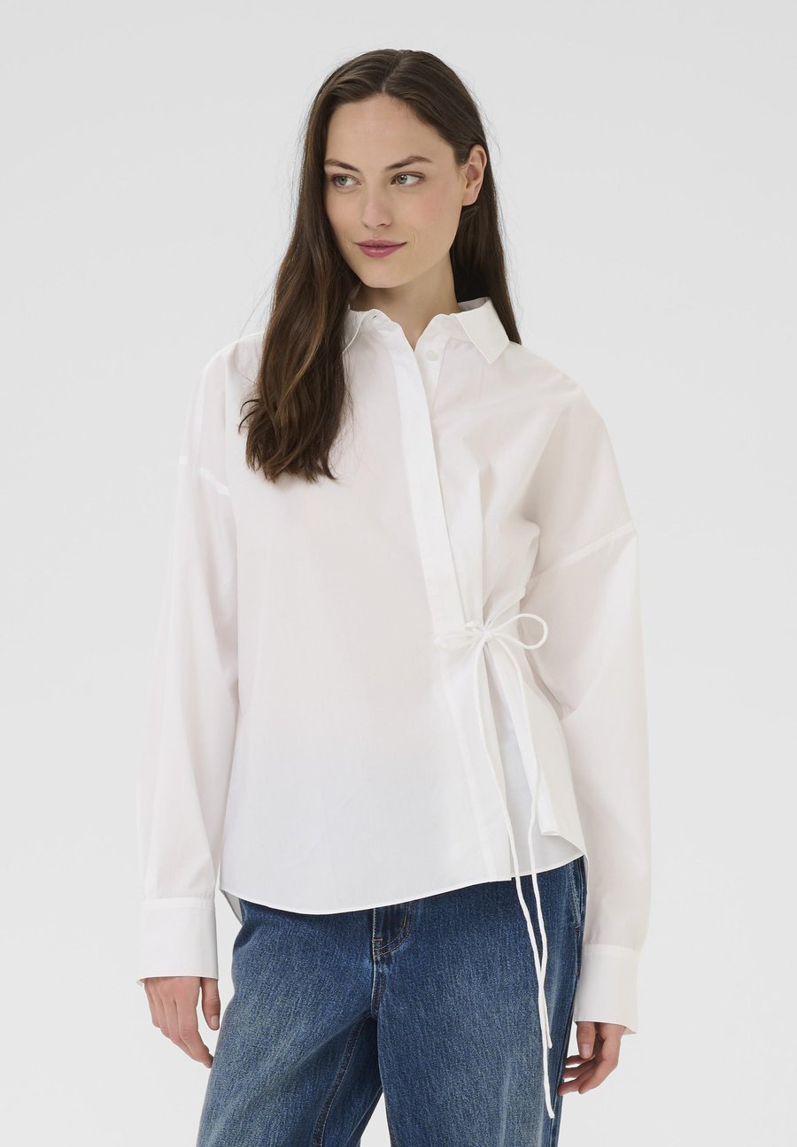 Блуза Karen by Simonsen Button-down blouse, Bright White/Off-White
Блуза Karen by Simonsen Button-down blouse, Bright White/Off-White