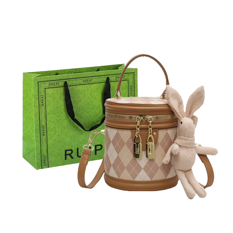 RUIPAI Женская кожаная сумка через плечо, Khaki+Charm, Хаки, RUIPAI Женская кожаная сумка через плечо, Khaki+Charm
RUIPAI Женская кожаная сумка через плечо, Khaki+Charm, Хаки, RUIPAI Женская кожаная сумка через плечо, Khaki+Charm