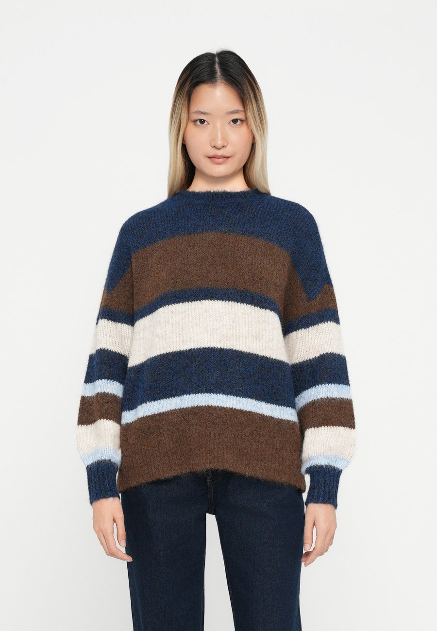 Джемпер JDY JDYZOEY LIFE , Total Eclipse/Shitake/Birch/Little Boy Blue/Dark Blue
Джемпер JDY JDYZOEY LIFE , Total Eclipse/Shitake/Birch/Little Boy Blue/Dark Blue