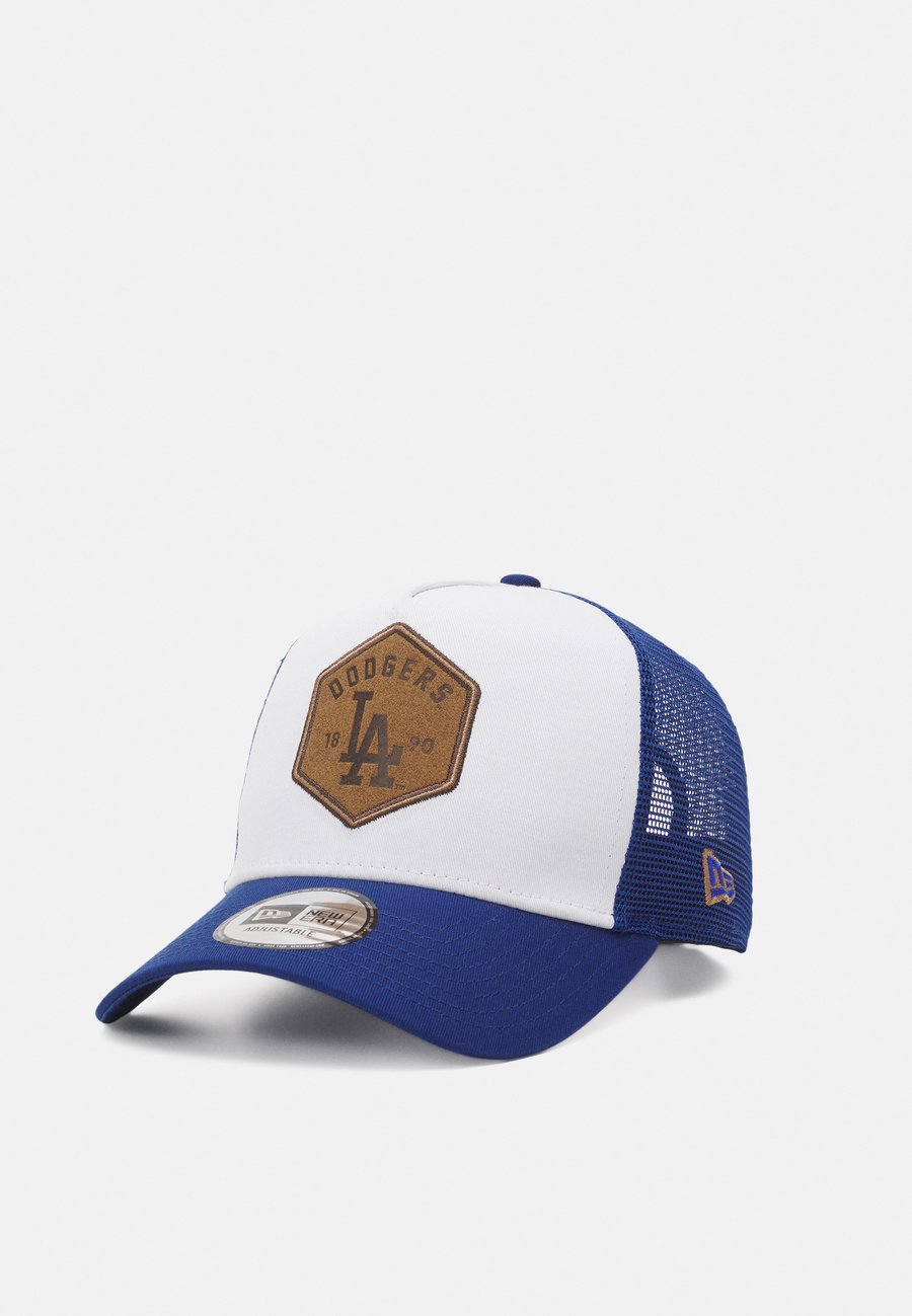 Бейсболка New Era TEAM PATCH TRUCKER UNISEX, Blue
Бейсболка New Era TEAM PATCH TRUCKER UNISEX, Blue