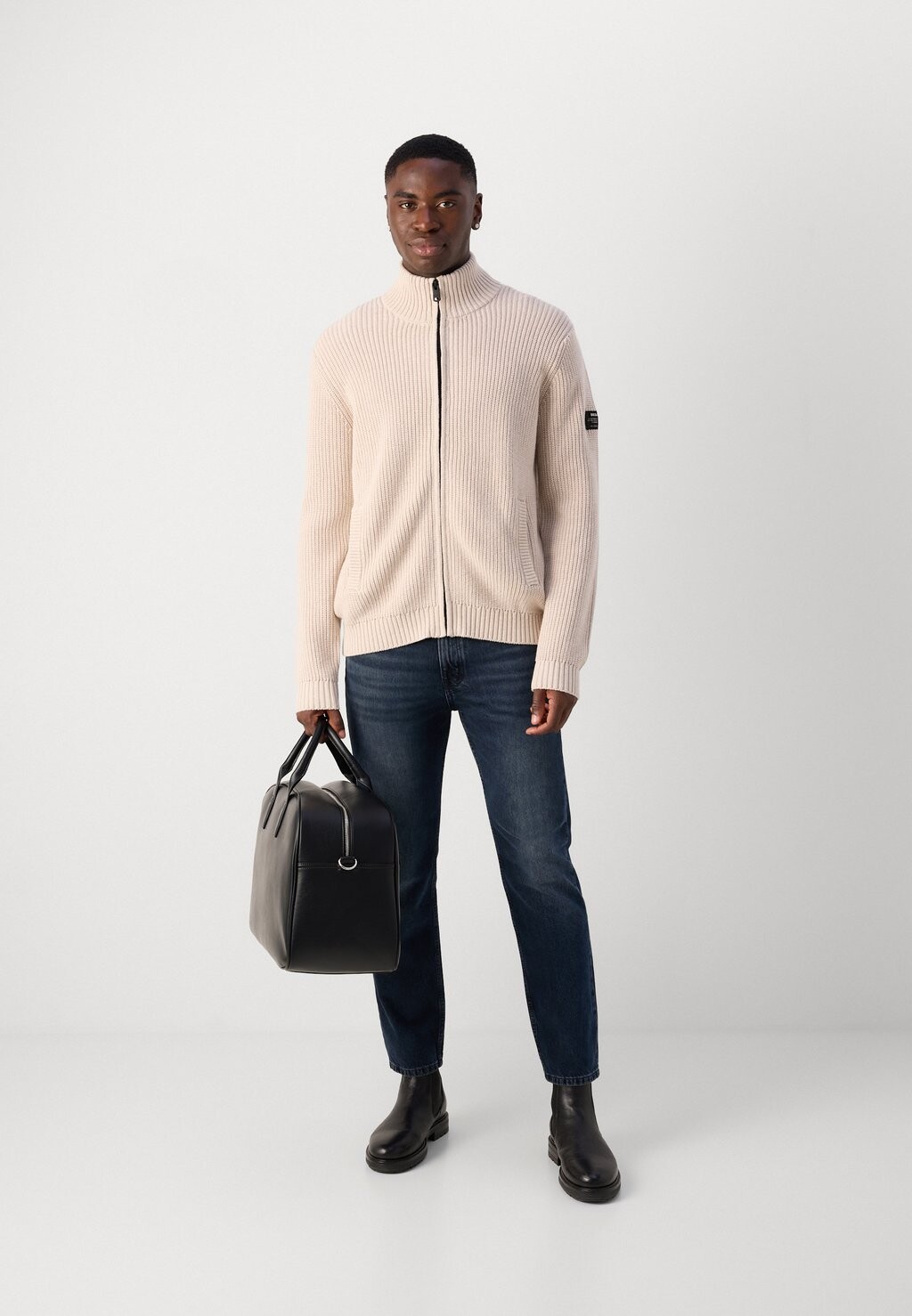 Джинсы прямого кроя TROUSERS MID WAIST Marc O'Polo DENIM, черный
Джинсы прямого кроя TROUSERS MID WAIST Marc O'Polo DENIM, черный