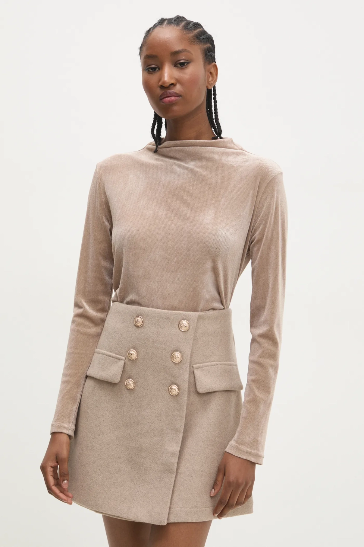 Блуза Answear Lab, бежевый
Блуза Answear Lab, бежевый