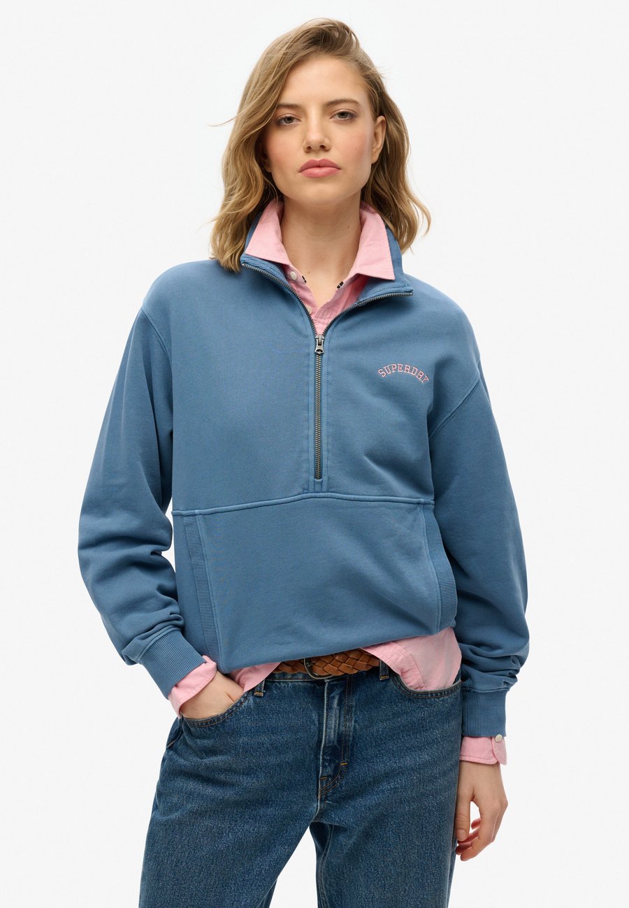 Толстовка Superdry & Co ESSENTIAL LOGO HALF, Copen Blue/Blue
Толстовка Superdry & Co ESSENTIAL LOGO HALF, Copen Blue/Blue