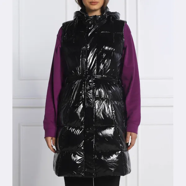 Пуховик без рукавов стандартного кроя Diego M, черный
Пуховик без рукавов стандартного кроя Diego M, черный