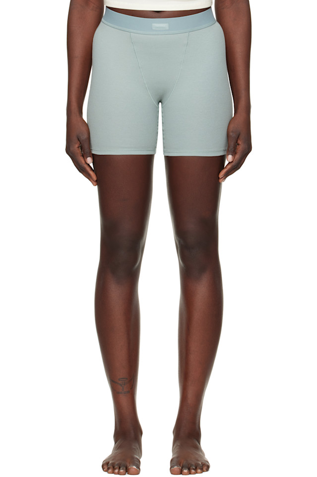 Три пары разноцветных хлопковых боксеров для мальчиков с резинкой Skims, цвет vapor spruce
Три пары разноцветных хлопковых боксеров для мальчиков с резинкой Skims, цвет vapor spruce