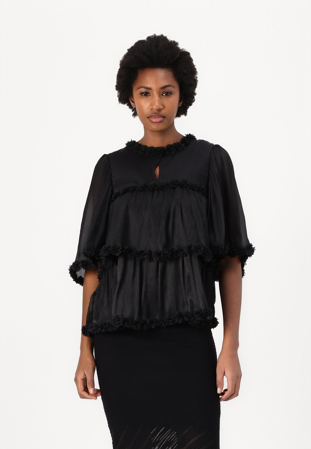 Блуза FLOW Cras, черный
Блуза FLOW Cras, черный