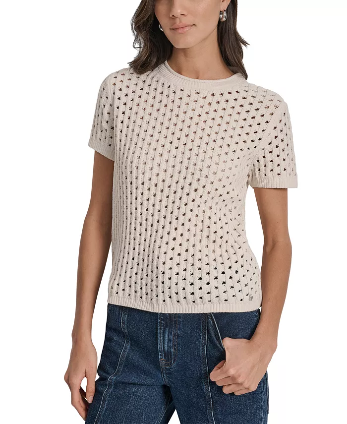 Миниатюрный свитер с круглым вырезом и открытой вязкой DKNY Jeans, белый
Миниатюрный свитер с круглым вырезом и открытой вязкой DKNY Jeans, белый