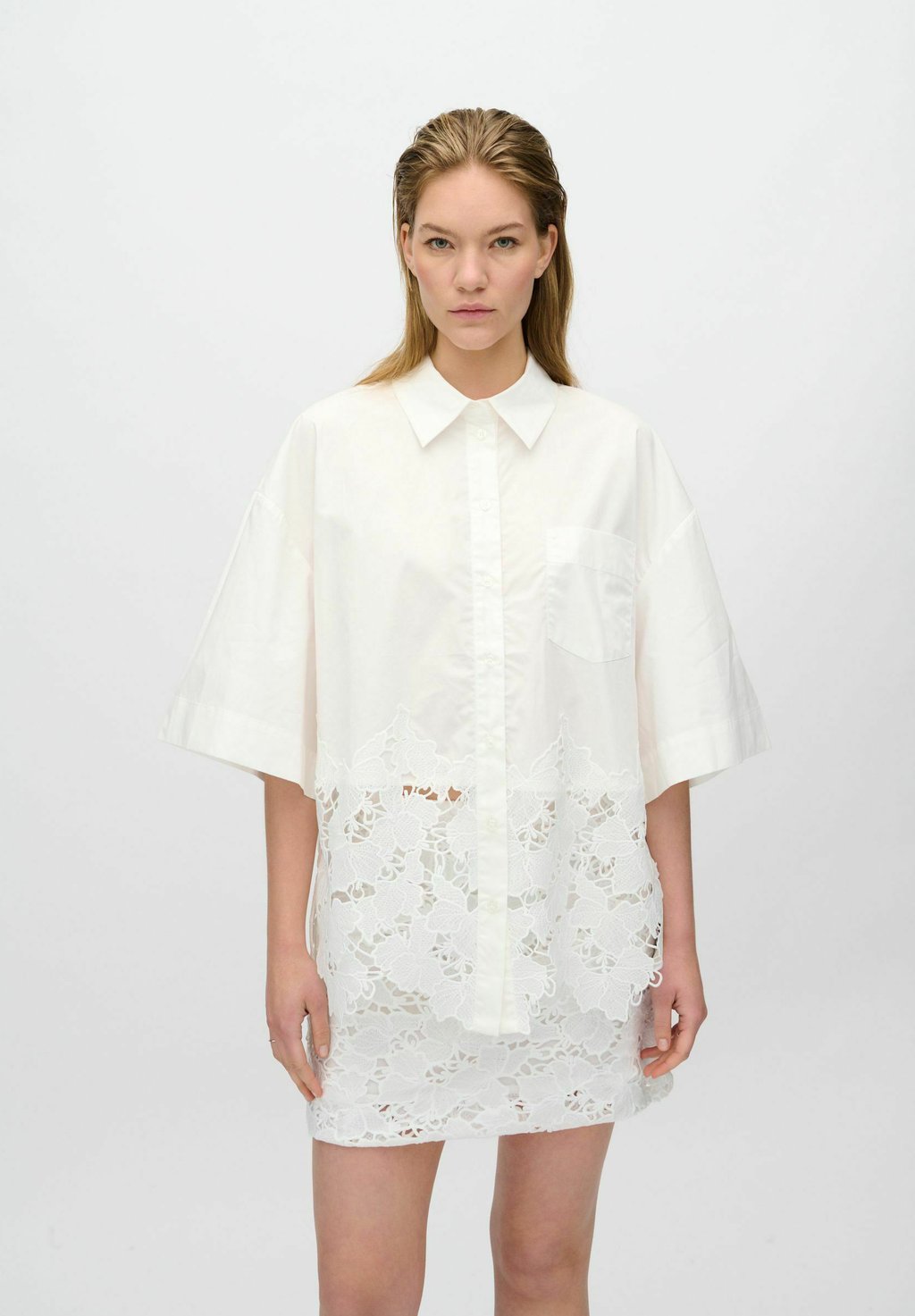 Блузка на пуговицах INES Minimum, кремовый
Блузка на пуговицах INES Minimum, кремовый